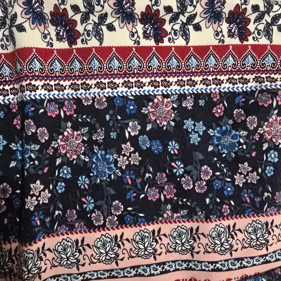 No Boundaries Multicolor Wide Leg Pants - Picture 2 of 2